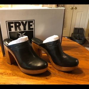 Frye Women’s Emily Clog Mule